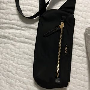 NWOT tumi belt bag